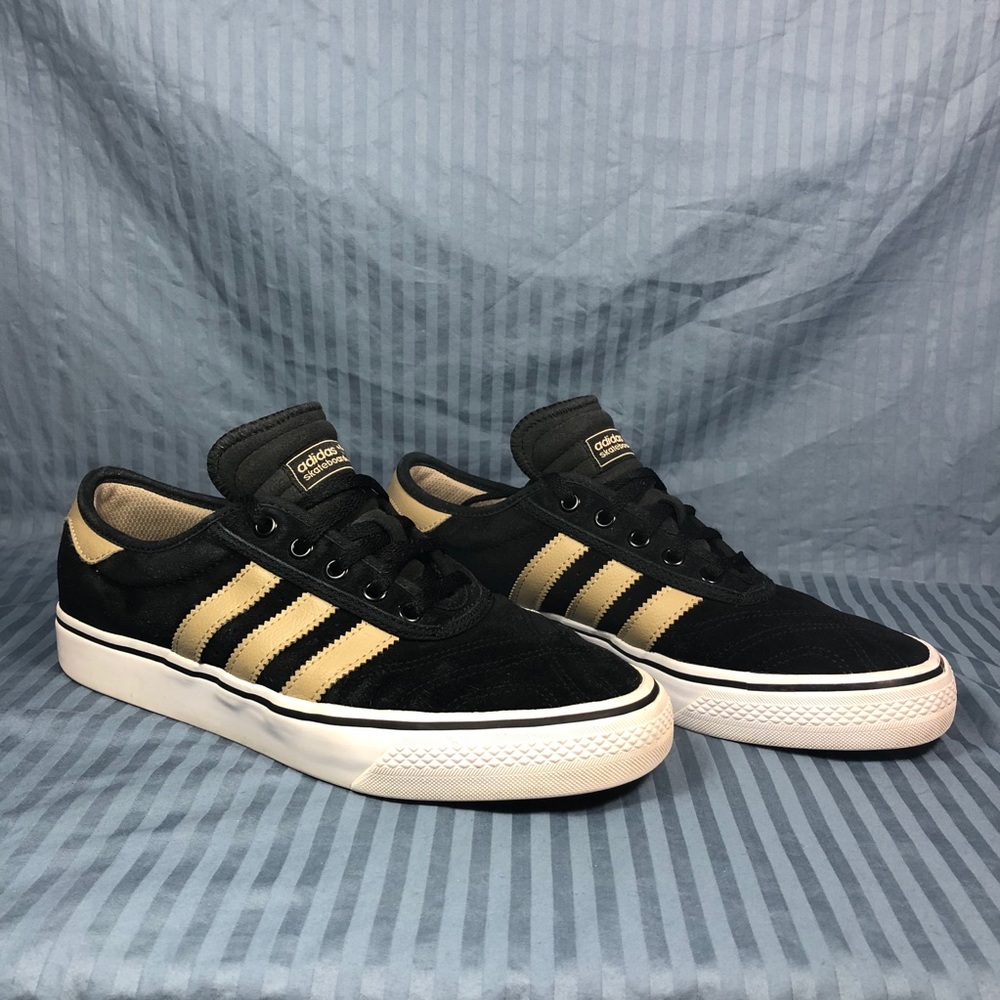 Men’s adidas samba shoes